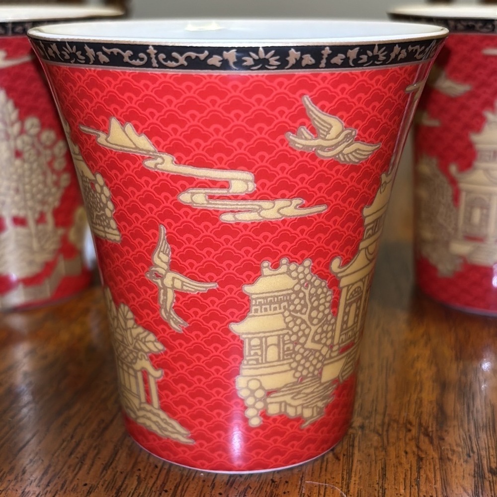 Forbidden‎ City Pagoda Chinoiserie Gold Red Fine China Mugs Set of 3 - Picture 5 of 9